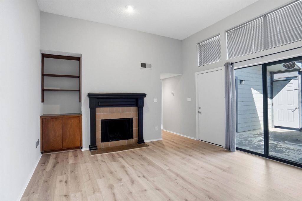 636 Bellaire Drive C, Hurst, TX 76053 — photo 5