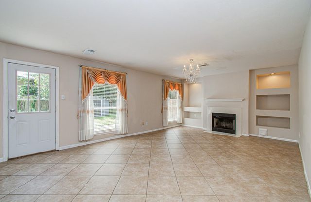 5415 Oak Falls Drive, Houston, TX 77066