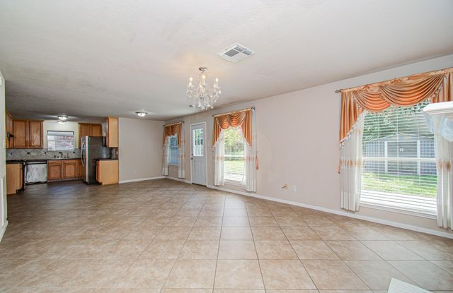 5415 Oak Falls Drive, Houston, TX 77066