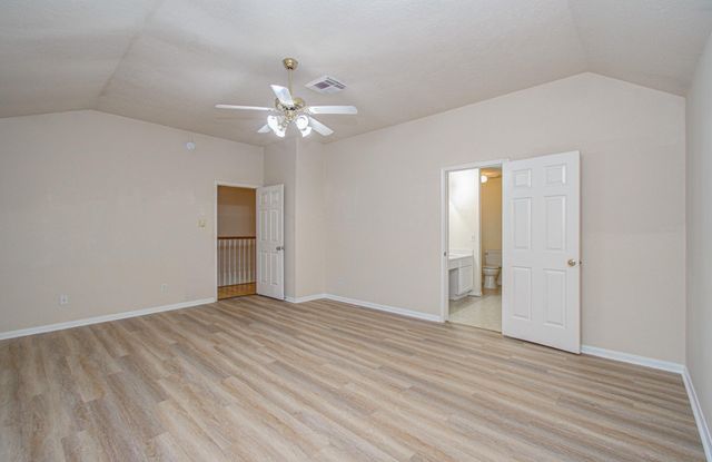 5415 Oak Falls Drive, Houston, TX 77066