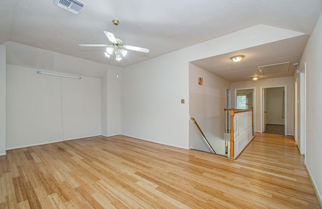 5415 Oak Falls Drive, Houston, TX 77066
