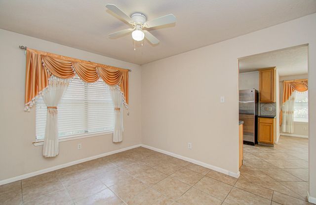 5415 Oak Falls Drive, Houston, TX 77066