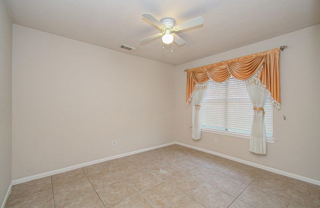 5415 Oak Falls Drive, Houston, TX 77066