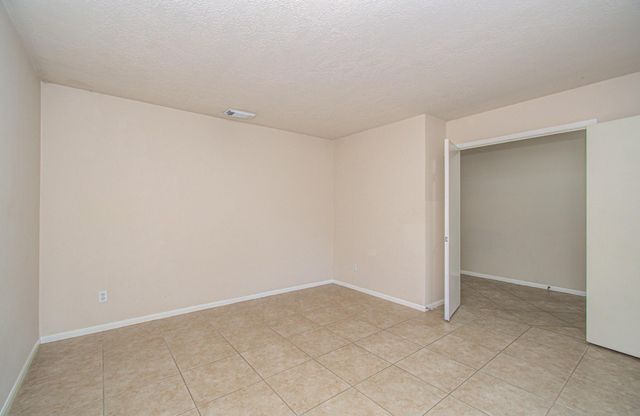 5415 Oak Falls Drive, Houston, TX 77066