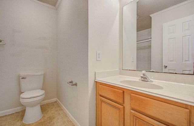 5415 Oak Falls Drive, Houston, TX 77066