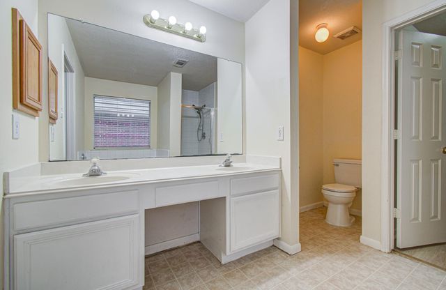 5415 Oak Falls Drive, Houston, TX 77066
