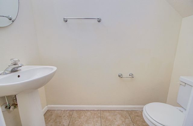 5415 Oak Falls Drive, Houston, TX 77066