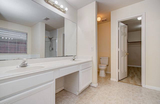 5415 Oak Falls Drive, Houston, TX 77066