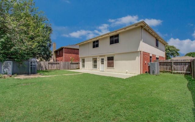 5415 Oak Falls Drive, Houston, TX 77066