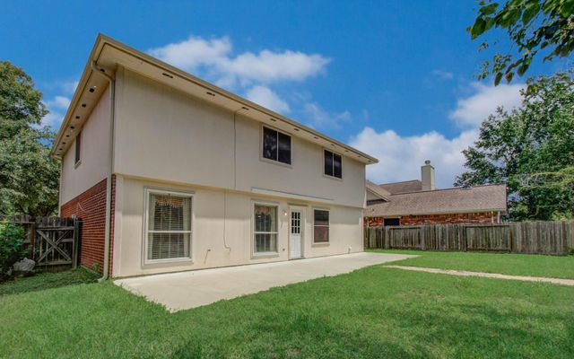 5415 Oak Falls Drive, Houston, TX 77066