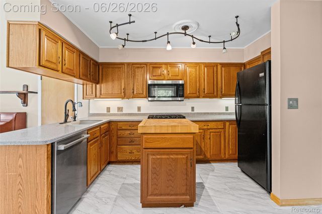 5366 E Mount Morris Road, Genesee Charter Township, MI 48458