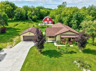 5366 E Mount Morris Road, Genesee Charter Township, MI 48458
