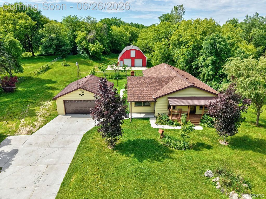 5366 E Mount Morris Road, Genesee Charter Township, MI 48458