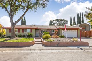 9018 El Oro Plaza Dr, Elk Grove, CA 95624