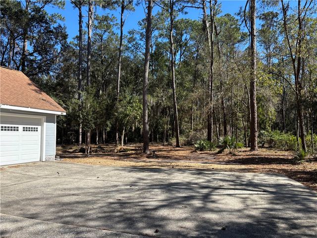 140 Butler Lake Drive, St Simons Island, GA 31522