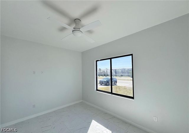 1027 Kismet PKWY W, Cape Coral, FL 33993