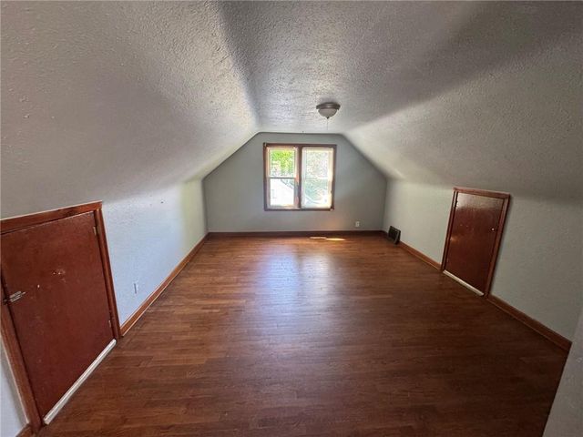 124 S Forest Avenue, Independence, MO 64050