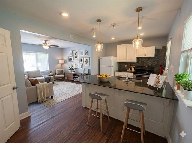 124 S Forest Avenue, Independence, MO 64050