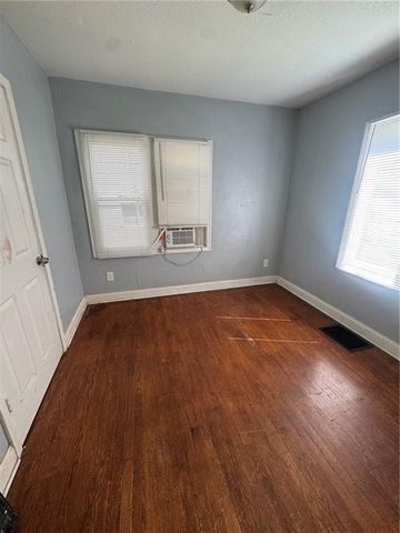 124 S Forest Avenue, Independence, MO 64050