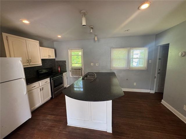 124 S Forest Avenue, Independence, MO 64050