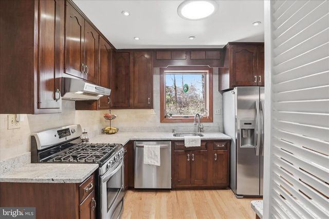 3420 BEAUFORD CIR, Annandale, VA 22003