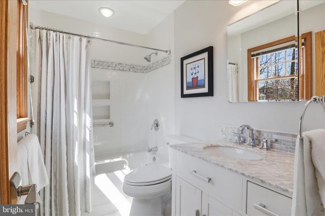 3420 BEAUFORD CIR, Annandale, VA 22003