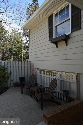 3420 BEAUFORD CIR, Annandale, VA 22003