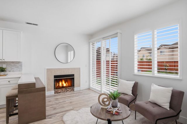 1294 Dover Ln, Tracy, CA 95377