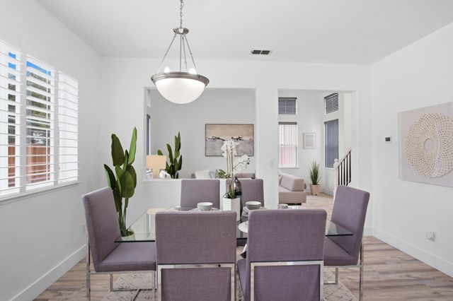 1294 Dover Ln, Tracy, CA 95377