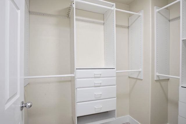 1294 Dover Ln, Tracy, CA 95377