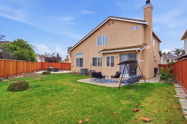 1294 Dover Ln, Tracy, CA 95377