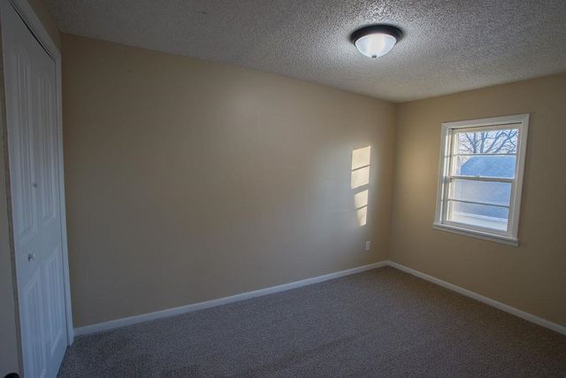 1308 Menor St, Winfield, KS 67156