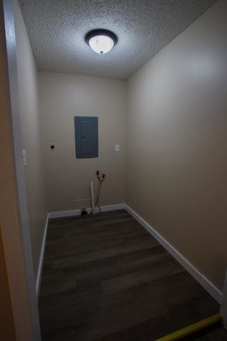 1308 Menor St, Winfield, KS 67156