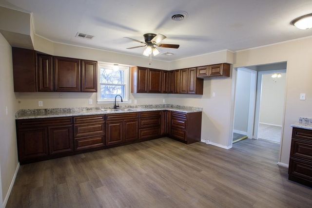 1308 Menor St, Winfield, KS 67156