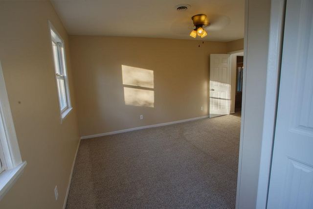 1308 Menor St, Winfield, KS 67156