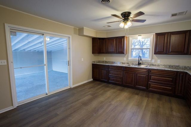 1308 Menor St, Winfield, KS 67156