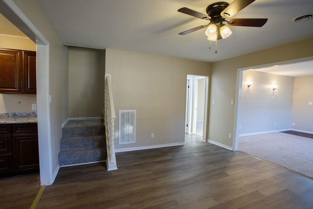 1308 Menor St, Winfield, KS 67156