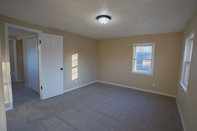 1308 Menor St, Winfield, KS 67156