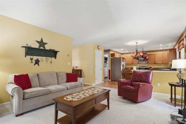 48 Reynolds Road, Poughquag, NY 12570