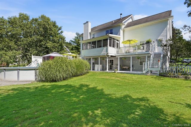 48 Reynolds Road, Poughquag, NY 12570
