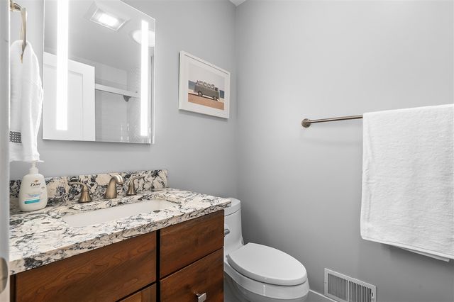 1815 Timberlane Drive, Portage, MI 49024