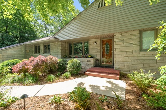 1815 Timberlane Drive, Portage, MI 49024
