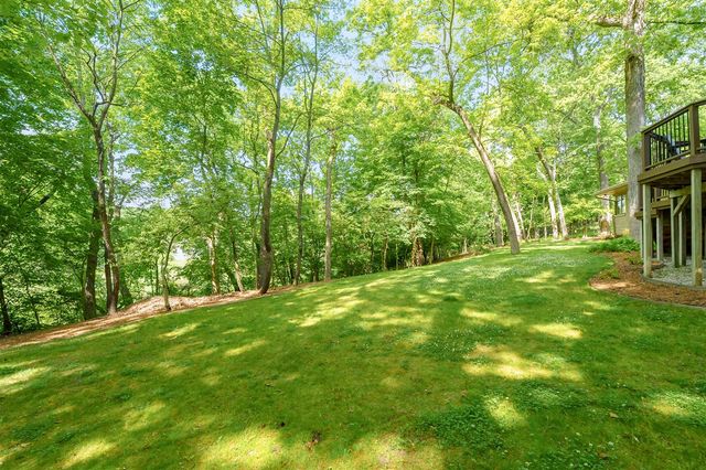 1815 Timberlane Drive, Portage, MI 49024