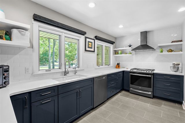 1815 Timberlane Drive, Portage, MI 49024