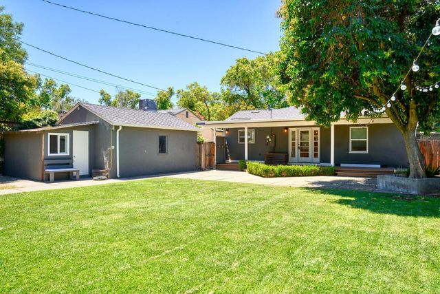 320 N Santa Cruz Ave, Modesto, CA 95354