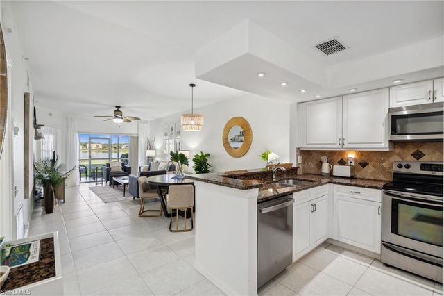 28068 Cavendish CT 2303, Bonita Springs, FL 34135