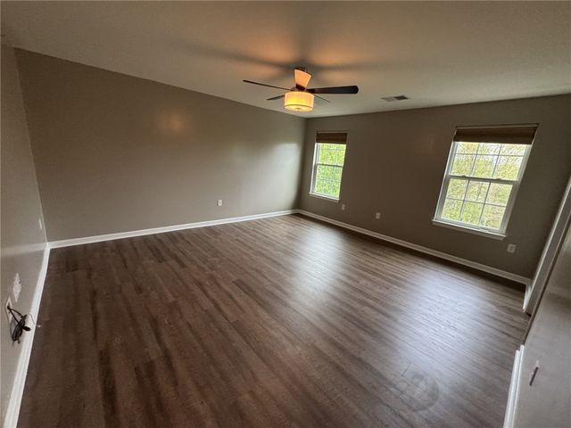 409 FairGate Dr, Pine Twp, PA 15090