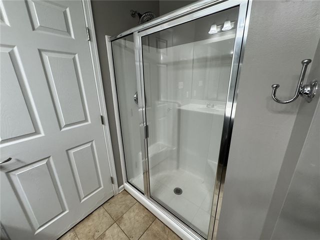 409 FairGate Dr, Pine Twp, PA 15090