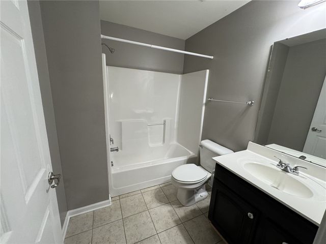 409 FairGate Dr, Pine Twp, PA 15090