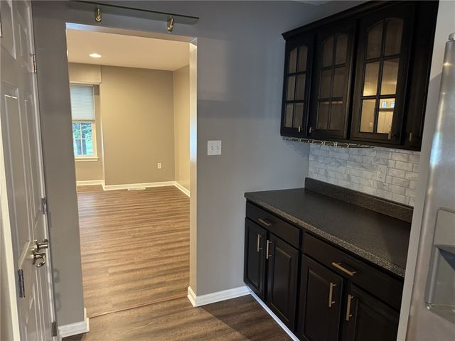 409 FairGate Dr, Pine Twp, PA 15090